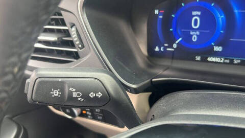 2022 Ford Escape Hybrid Titanium