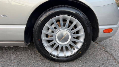 2004 Ford Thunderbird Deluxe