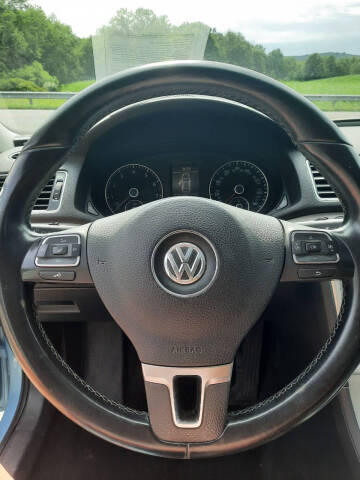 2013 Volkswagen Passat SE PZEV