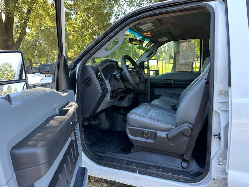 2011 Ford F-350 Super Duty XL