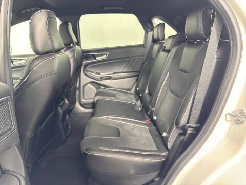 2022 Ford Edge ST