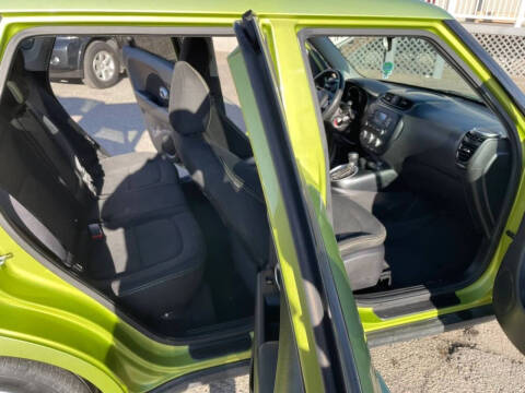 2014 Kia Soul +