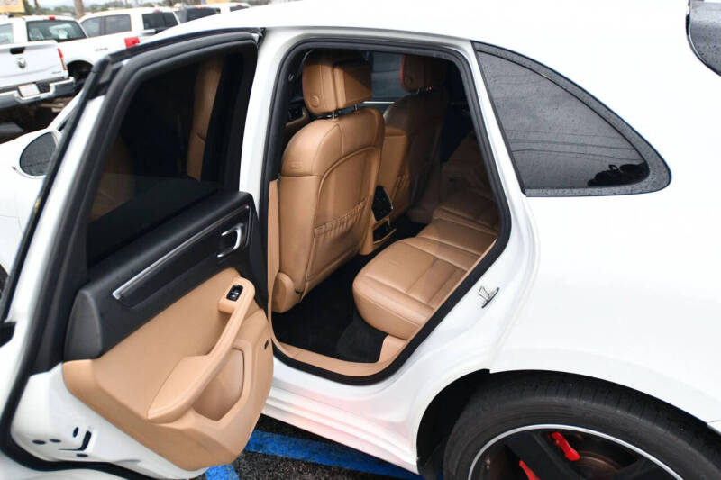 2017 Porsche Macan GTS