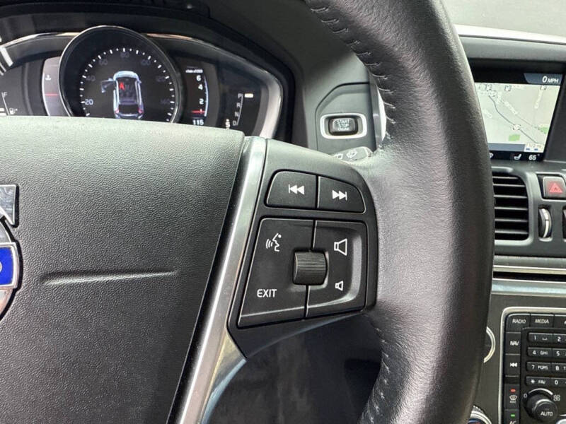 2016 Volvo XC60 T6 Drive-E