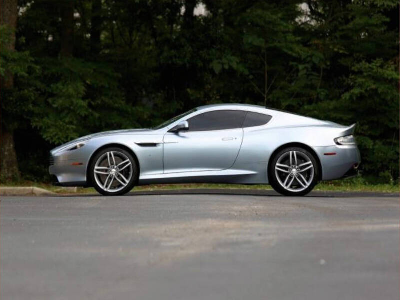 2016 Aston Martin DB9 GT