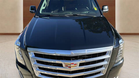 2020 Cadillac Escalade Luxury