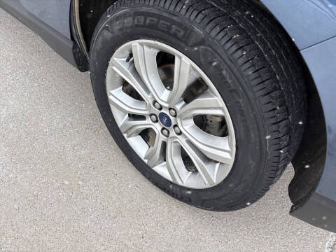 2019 Ford Edge Titanium