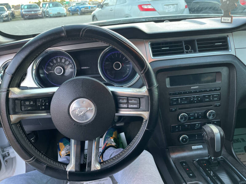 2014 Ford Mustang V6 Premium
