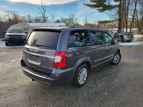 2014 Chrysler Town and Country 30th Anniversary