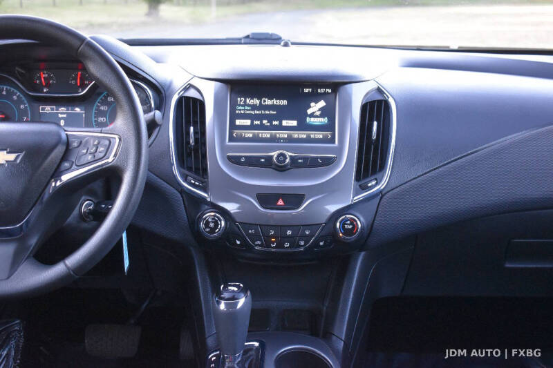 2018 Chevrolet Cruze LT Auto