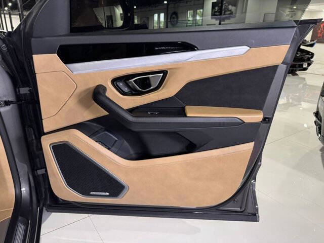 2021 Lamborghini Urus