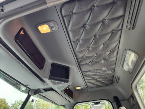 2012 Freightliner CORONADO