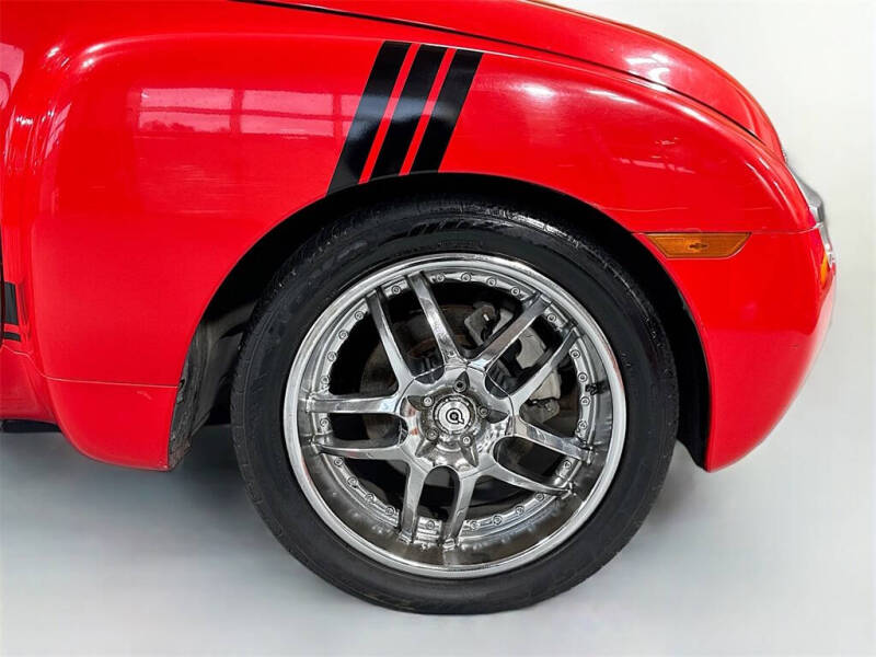 2004 Chevrolet SSR LS