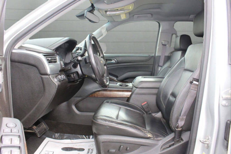 2017 Chevrolet Suburban LT