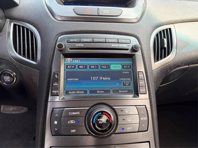 2011 Hyundai Genesis Coupe