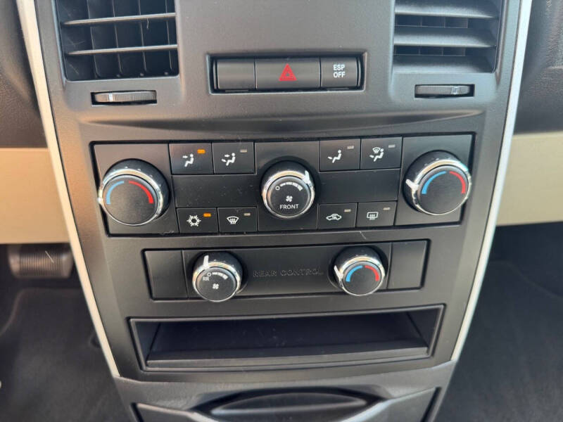 2010 Dodge Grand Caravan SE