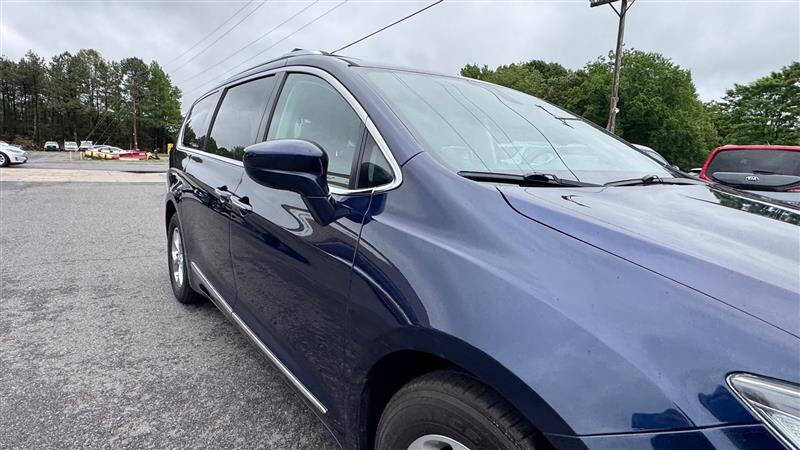 2017 Chrysler Pacifica Touring-L Plus