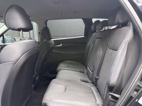 2023 Hyundai Santa Fe SE