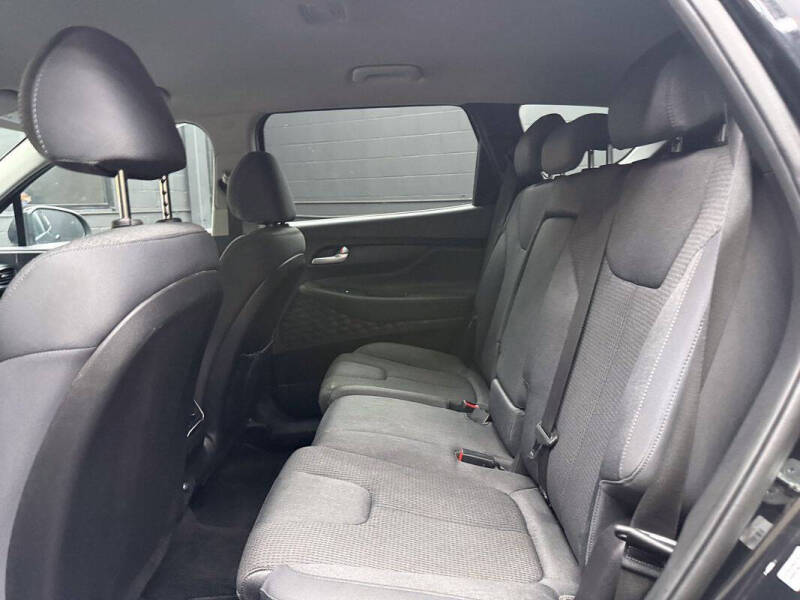 2023 Hyundai Santa Fe SE