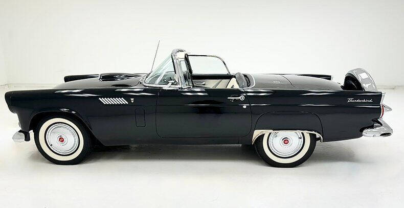 1956 Ford Thunderbird