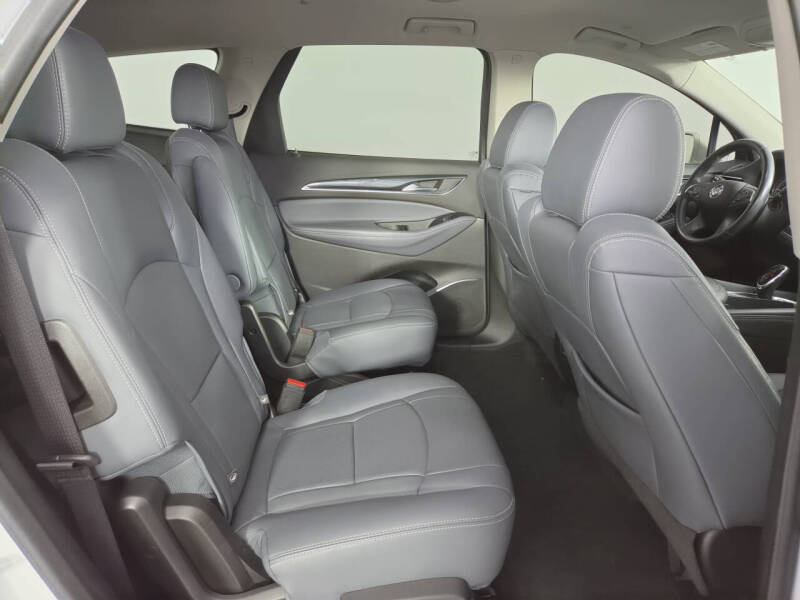 2020 Buick Enclave Essence