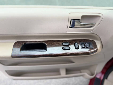 2005 Mercury Monterey Luxury