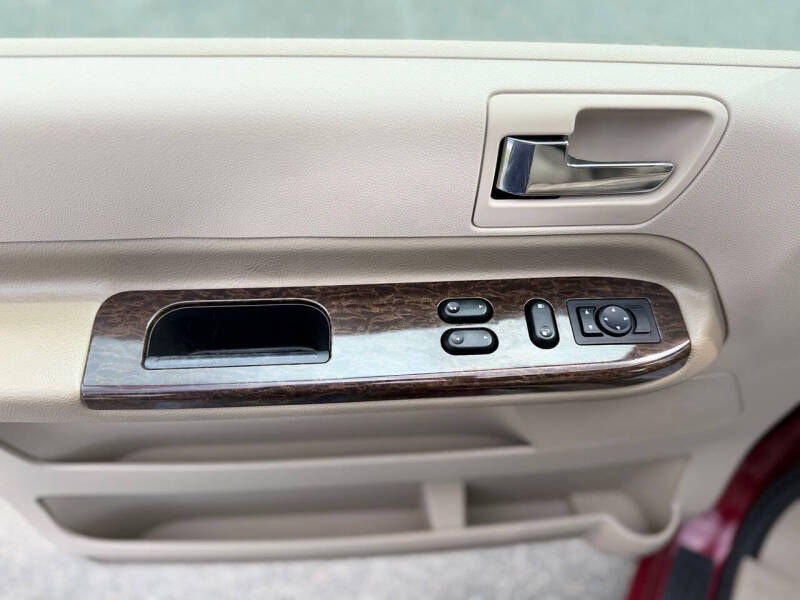 2005 Mercury Monterey Luxury