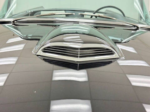 1957 Ford Thunderbird