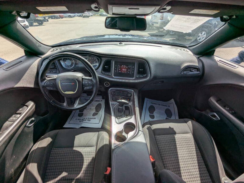 2016 Dodge Challenger SXT