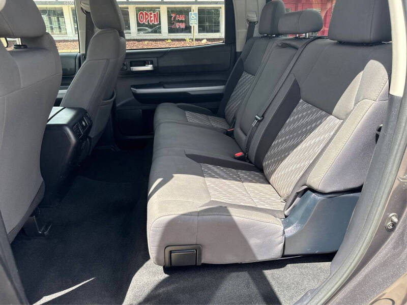 2018 Toyota Tundra SR5