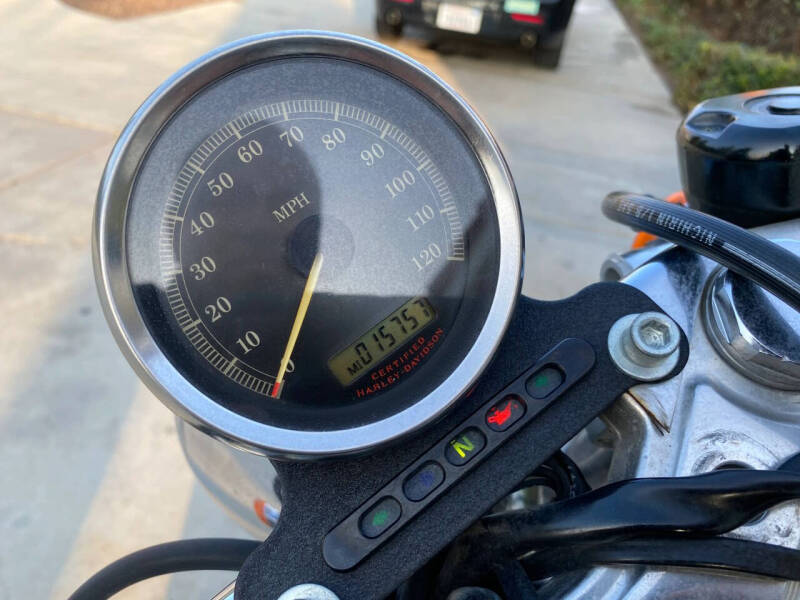 2006 Harley-Davidson XL883C Sportster 883 Custom