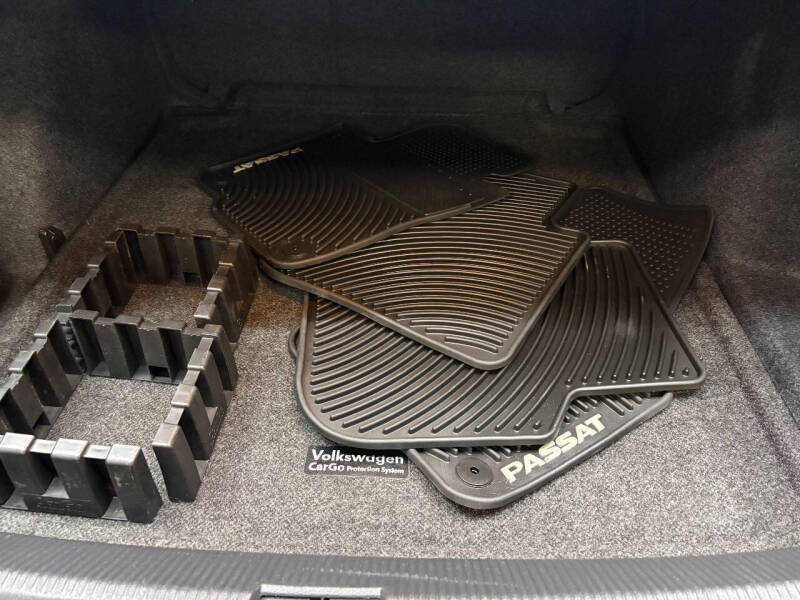 2017 Volkswagen Passat 1.8T R-Line