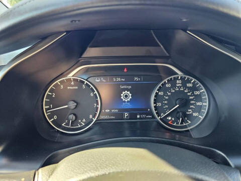 2022 Nissan Murano SV