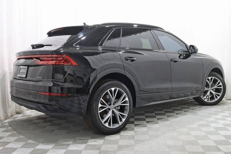 2020 Audi Q8 quattro Premium 55 TFSI
