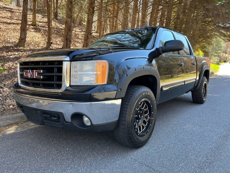 2007 GMC Sierra 1500 for sale at Lenoir Auto in Lenoir NC