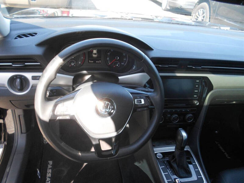 2022 Volkswagen Passat SE