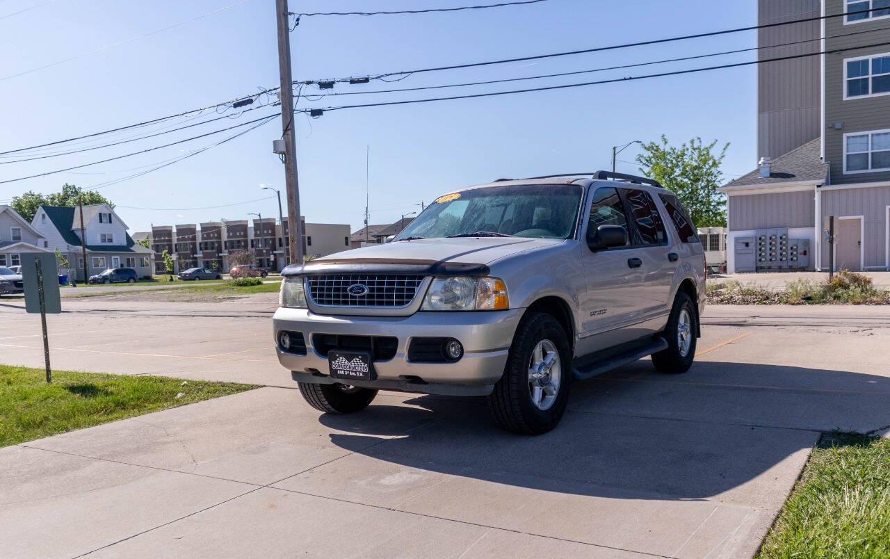 Gray 2005 Ford Explorer XLT 4dr XLT 4WD SUV 1