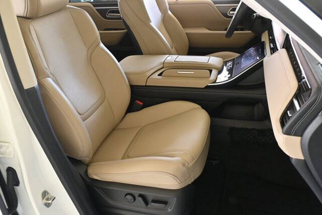 2025 Infiniti QX80 Pure