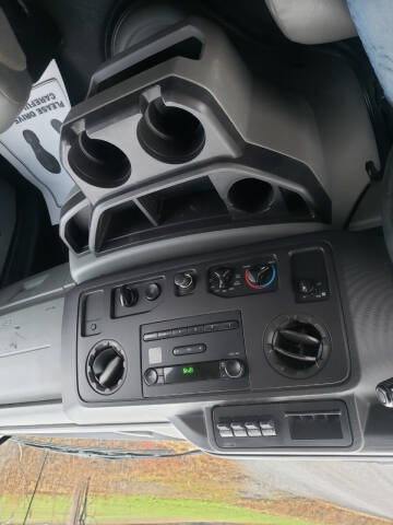 2011 Ford E-Series E-150 XLT