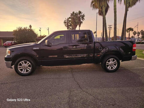 2005 Ford F-150 Lariat