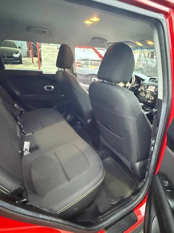 2014 Kia Soul +