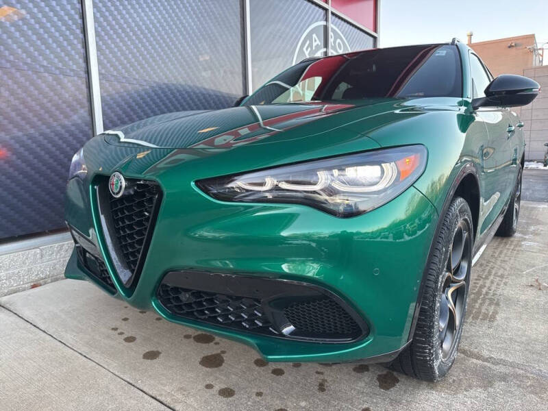2025 Alfa Romeo Stelvio Intensa