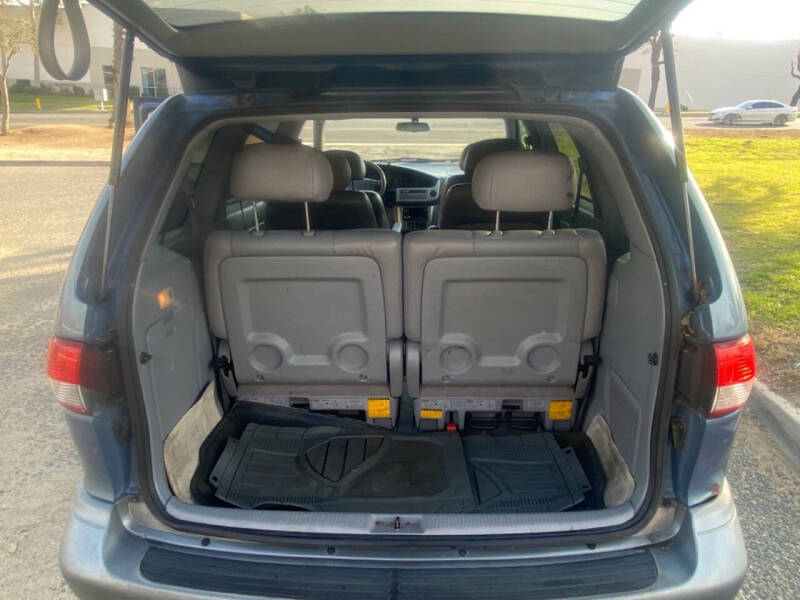 2003 Toyota Sienna XLE