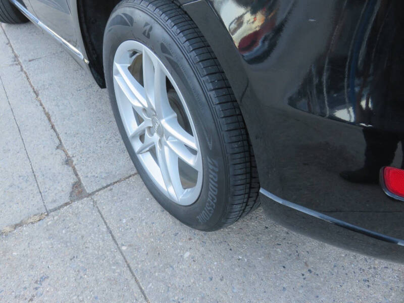 2017 Audi Q5 2.0T quattro Premium Plus