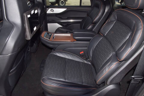 2025 Lincoln Navigator L Black Label