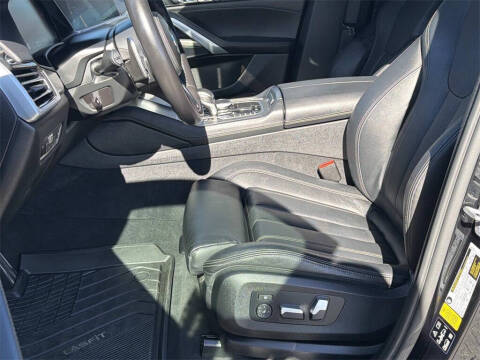 2021 BMW X6 xDrive40i