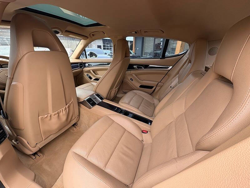 2012 Porsche Panamera S Hybrid