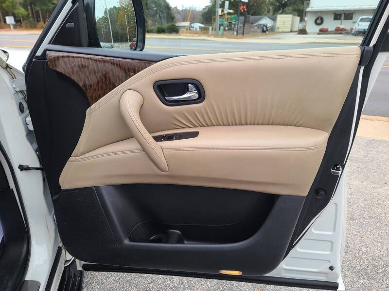 2017 Nissan Armada Platinum