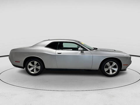 2017 Dodge Challenger SXT