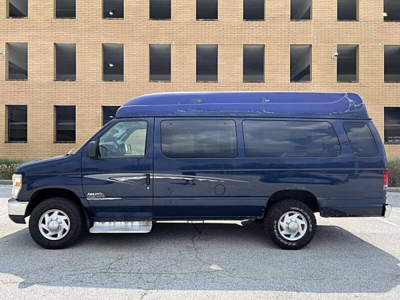 2009 Ford E-Series E-350 SD